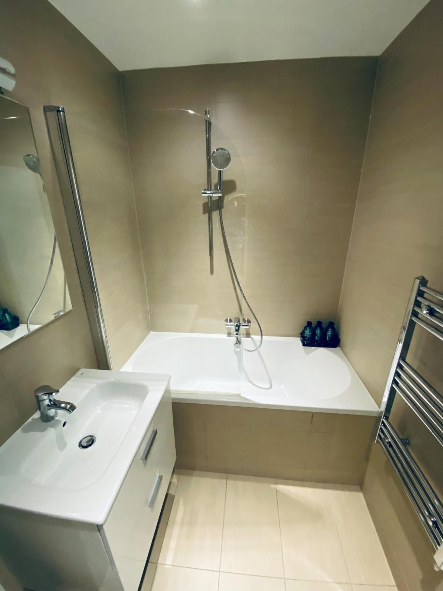 2 Bedroom Flat - 2 Bath - 15 Min Camden Town London Ngoại thất bức ảnh