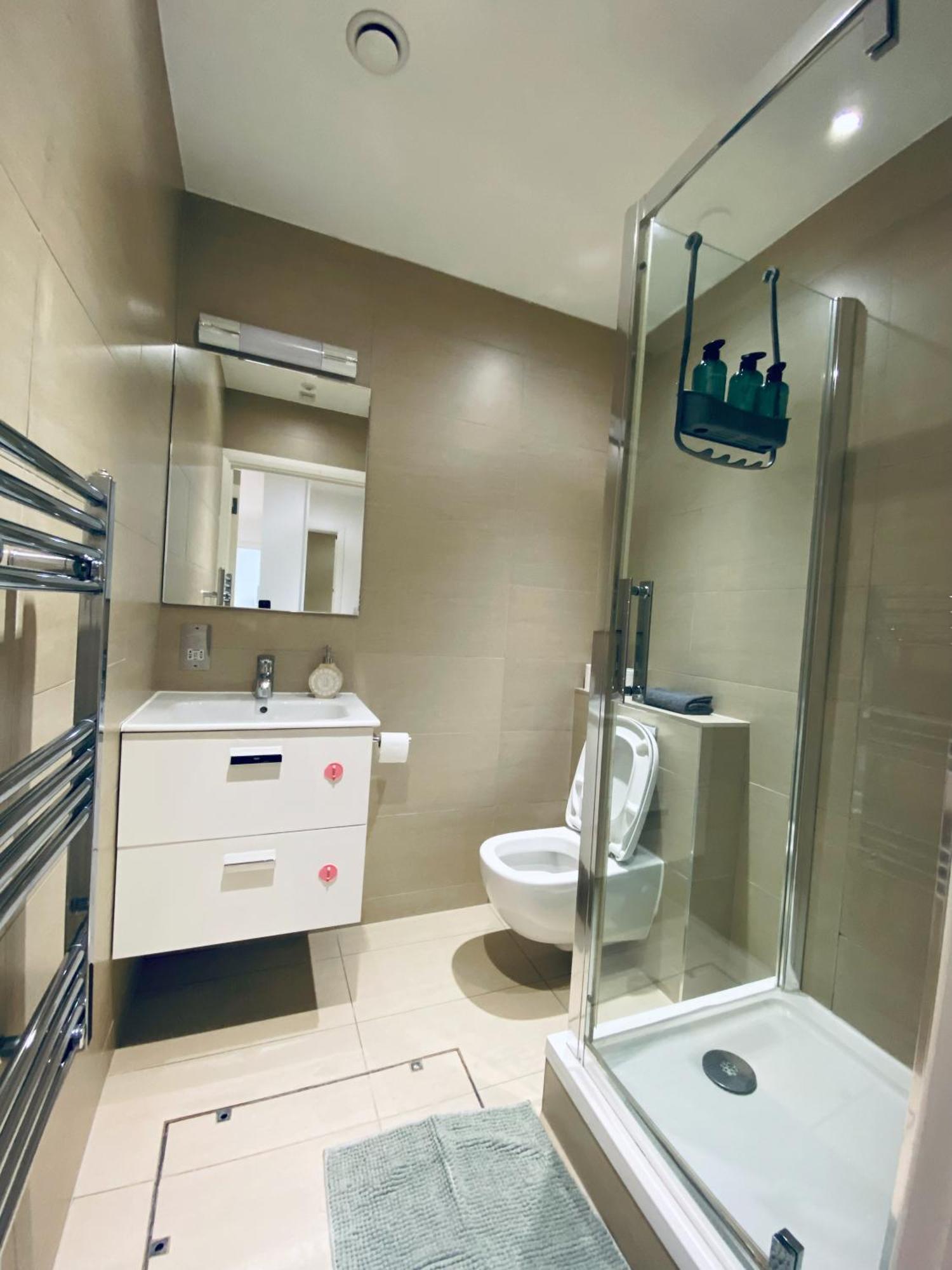 2 Bedroom Flat - 2 Bath - 15 Min Camden Town London Ngoại thất bức ảnh